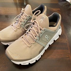 On Cloud swift running shoes (men)